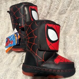 Spider-Man 6T Light up snow boots